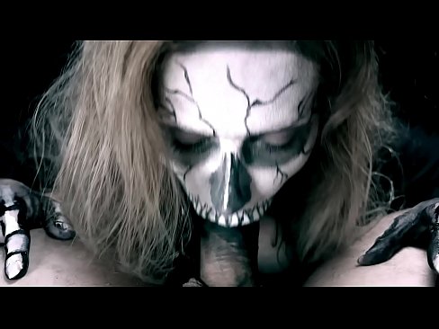 ❤️ Demonska djevojka siše kurac svojim crnim ustima i guta spermu. ️❌ Seks video na bs.teatroporno.ru ❌❤