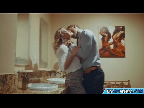❤️ Kad te prsata plavuša zavede u javnom toaletu ️❌ Seks video na bs.teatroporno.ru ❌❤